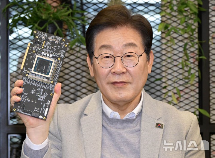 경선룰 갈등 속 <b>민주당 경선</b> '<b>3파전</b>'…오늘 예비후보 등록