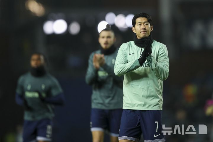 <b>토트넘</b> <b>손흥민</b>, <b>대기록</b> 깨지나…EPL 9시즌 연속 두 자릿수 골 무산 <b>위기</b>