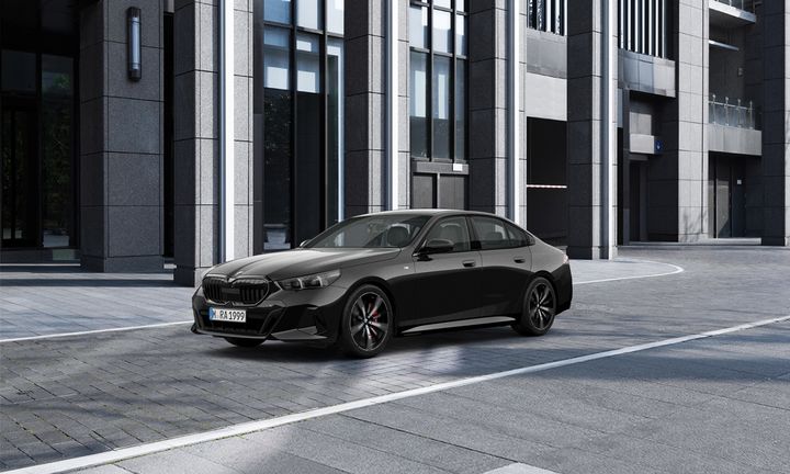 [서울=뉴시스] BMW코리아가 오는 10일 BMW 샵 온라인을 통해 창립 30주년 기념 2월 온라인 한정 에디션 4종을 출시한다고 7일 밝혔다.사진은 BMW 520i M 스포츠 프로 스페셜 에디션.(사진=BMW코
