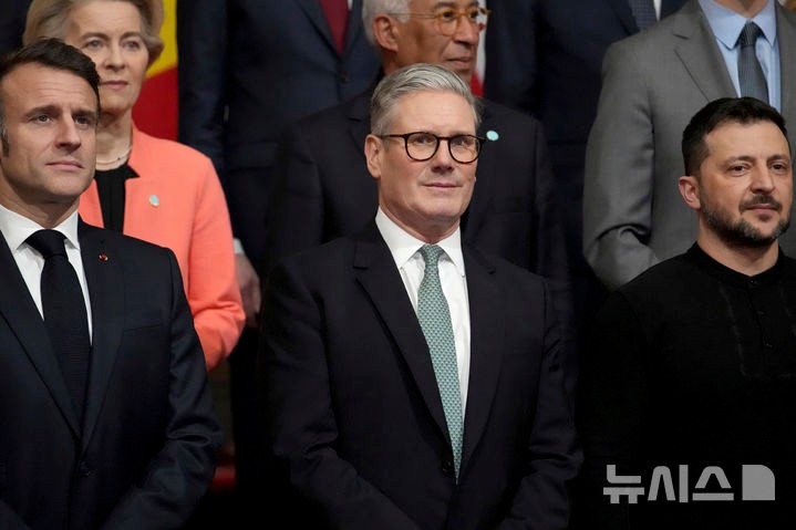英-EU 내주 '공동방위' <b>협정</b> 체결…"러 최대 위협·트럼프 불확실성"