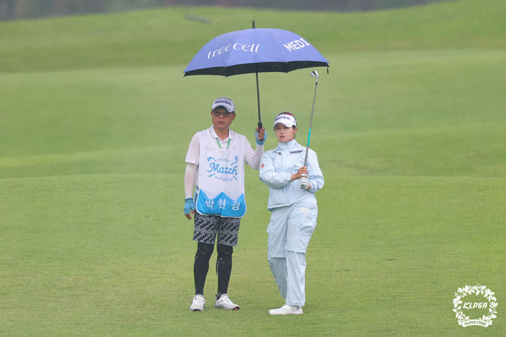<b>이예원</b>·박현경·홍정민, KLPGA <b>두산매치플레이 16강</b> 진출