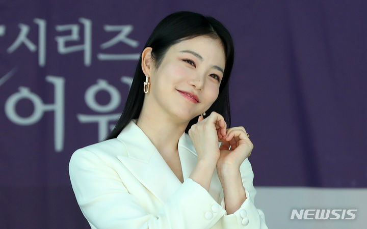 <b>신예은</b>, <b>성균관대 졸업</b> 앞두고 비상 "도와주세요"