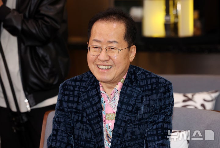 국힘 특사단 귀국 "홍준표, <b>김문수</b> 적극 <b>지지</b>…선대위 합류는 안 하기로...