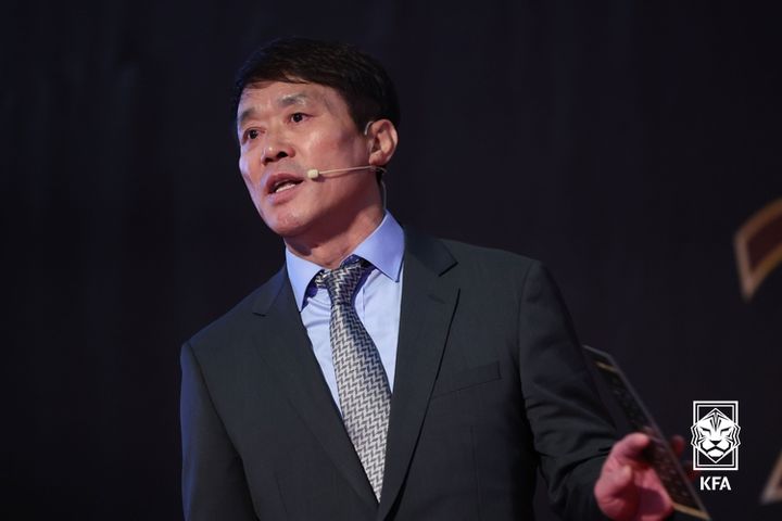 <b>축구협회</b> 심판위윈회, 외부 전문가 위촉…"공정성 강화"