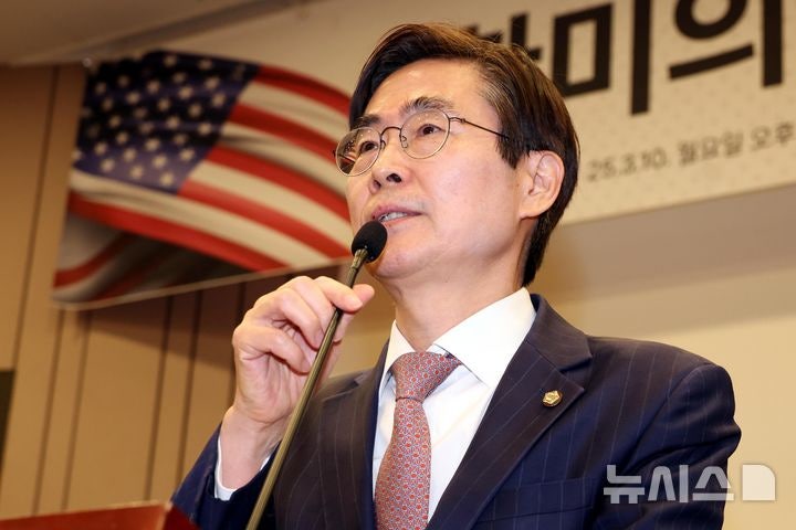 6선 조경태, <b>김문수</b> 선대위 합류…"한마음으로 대선 승리"