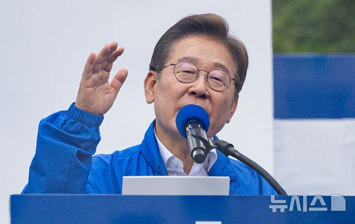 李 부정선거 발언 <b>공방</b>…국힘 "의도적 거짓말" 민주 "막장 <b>네거티브</b>"