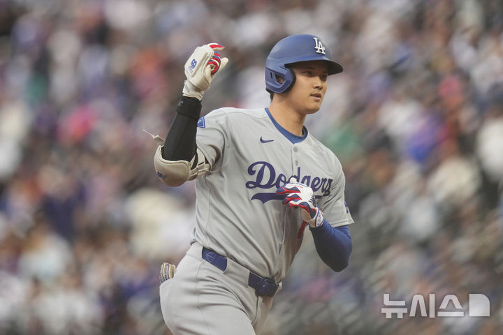 <b>오타니</b>, MLB 메츠전 1회 시즌 18호포 작렬…홈런 공동 1위