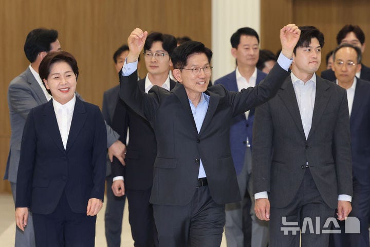 <b>삼성전자 평택캠퍼스</b> 방문한 <b>김문수</b> 대선후보