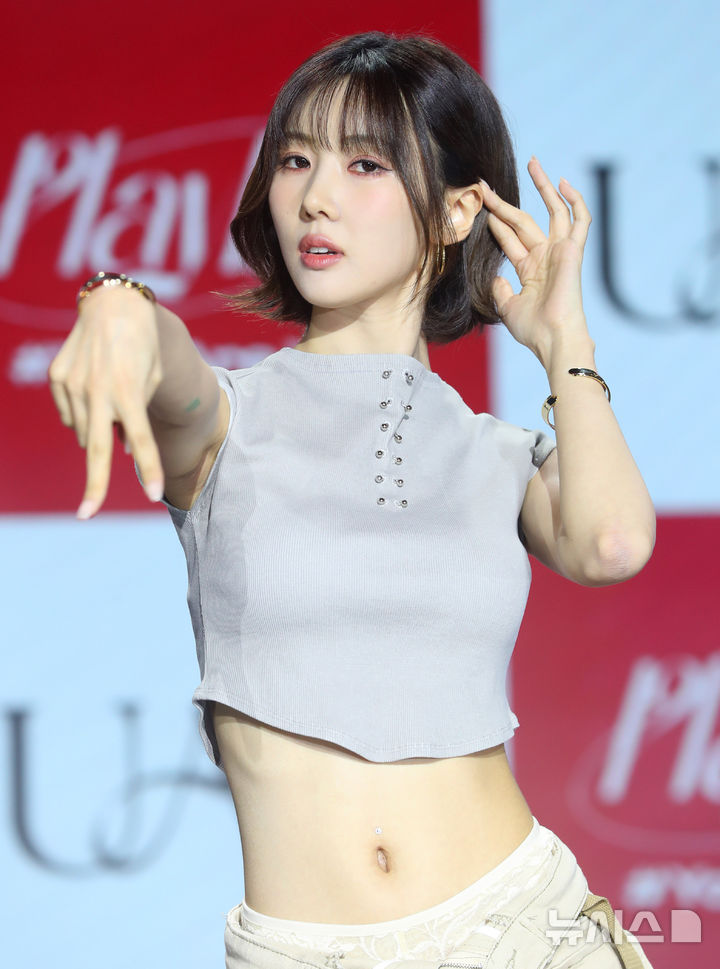 <b>드림캐쳐 유아유</b> 유현, 압도적 미모