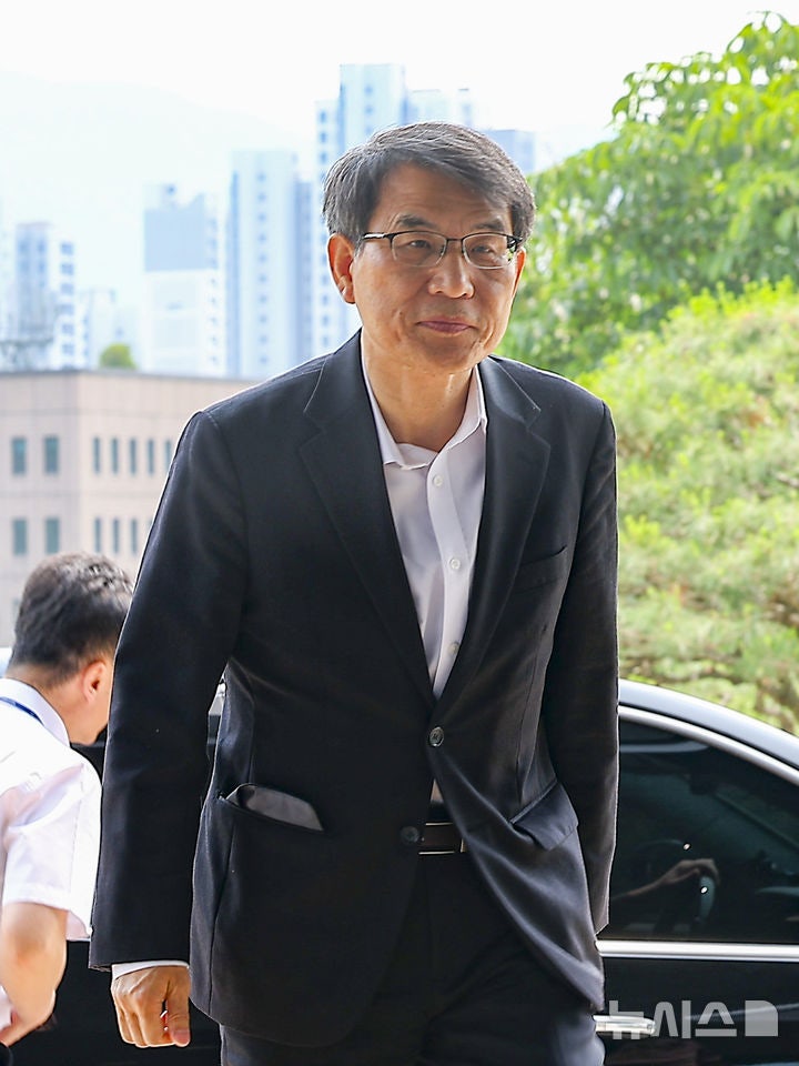 노태악 "<b>사전투표</b> <b>관리</b> 일부 미흡…유권자 혼선에 송구"(종합)