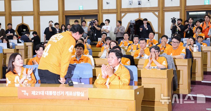 천하람 "기대만큼 못해 아쉬움 있다…<b>이준석</b> 완주 자랑스러워"(종합)