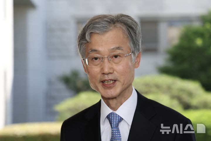 <b>조희대</b>, <b>대법관증원</b>법에 "국회와 <b>협의</b>…공론장 마련되길 희망"