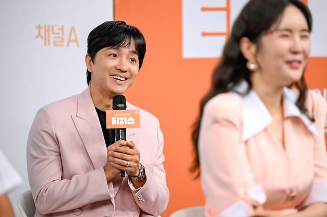 <b>조정식</b>, 교사와 <b>문항 거래</b> 의혹…'티처스' 스타강사