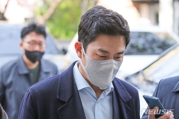法, '<b>코인 상장</b> 뒷돈 의혹' 프로골퍼 <b>안성현</b> 보석 인용