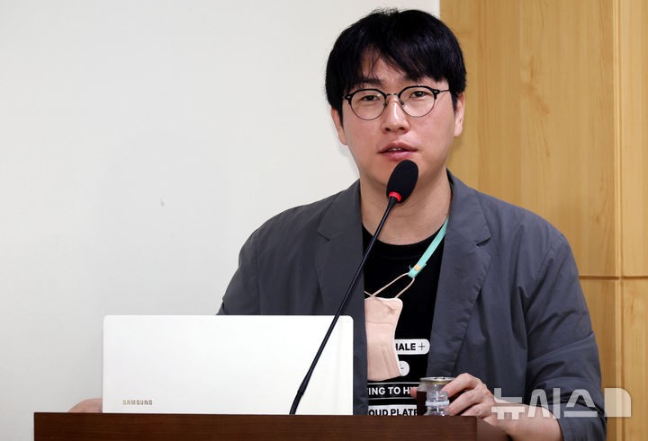 대통령 <b>AI</b>참모된 77년생 하정우…<b>AI</b> 병역특례·컴퓨팅센터 유찰 해법 낼...
