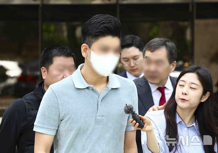 '<b>마약</b>투약 <b>혐의</b>' <b>이철규 의원 아들</b> 부부 첫 재판, 약 15분만 종료