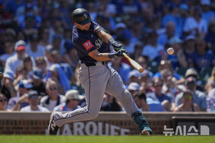 MLB <b>홈런</b> 선두 <b>시애틀 롤리</b>, 시즌 28·29호 <b>홈런</b> '쾅쾅'