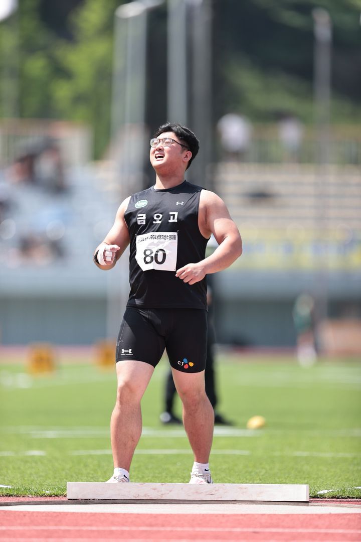 비웨사, 남자 100ｍ 우승…<b>박시훈</b>은 <b>포환던지기</b> 남고부 한국<b>신기록</b>(종합...