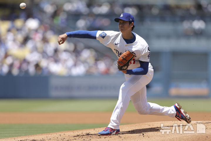 '선발 라인업 복귀' <b>김혜성</b>, <b>2루타</b> 폭발…다저스는 13-7 역전승