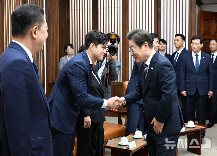 국힘, "<b>김민석</b> <b>지명</b> 철회" 총공세…李대통령에 직접 건의도(종합)