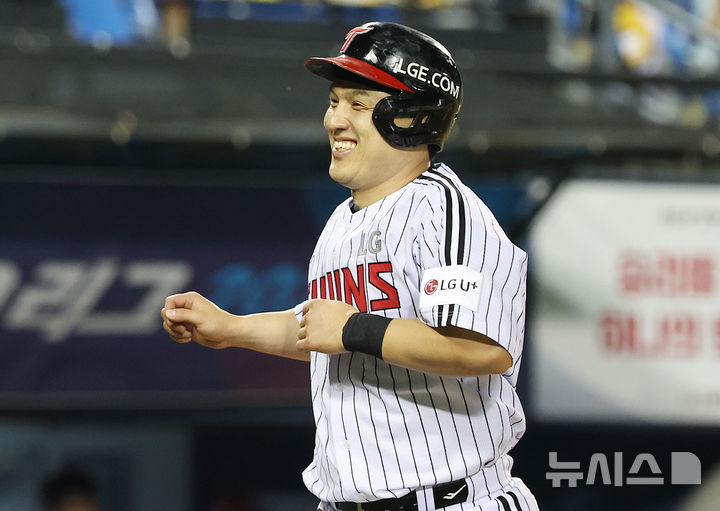 '<b>박동원</b> 3점포→<b>문성주 결승타</b>'…LG, 접전 끝 4-3으로 KIA 제압