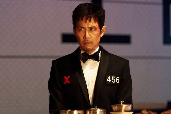 '<b>오징어 게임3</b>' 공개 D-데이…"<b>게임</b>에 참여하시겠습니까?"