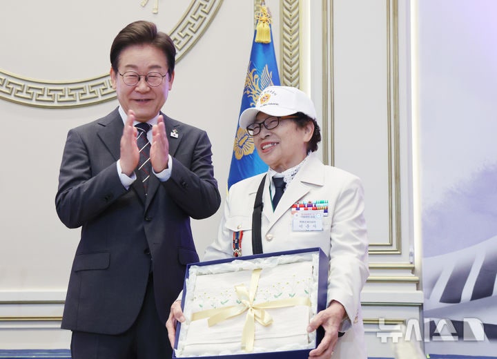 [서울=뉴시스] 최진석 기자=이재명 대통령이 27일 청와대 영빈관에서 열린