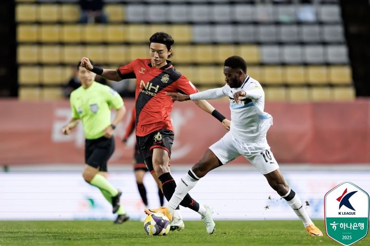 경남FC <b>이강희</b>, <b>오스트리아</b> 프로축구 명문 빈과 4년 계약
