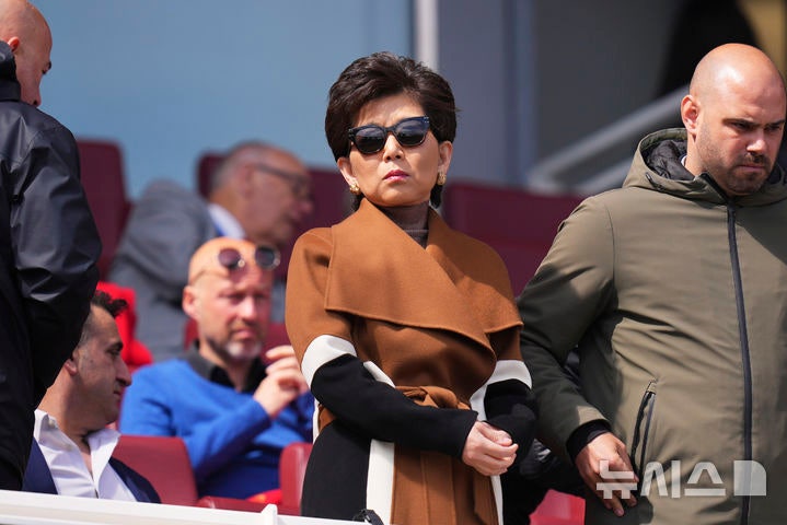 한국계 재미 여성사업가 <b>미셸 강</b>, 佛 축구명문 <b>올랭피크 리옹</b> 새 <b>회장</b> 돼