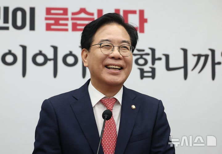 <b>송언석</b>, 내일부터 국힘 <b>비대위원장</b>·원내대표 <b>겸임</b>…"전당대회까지 한시...