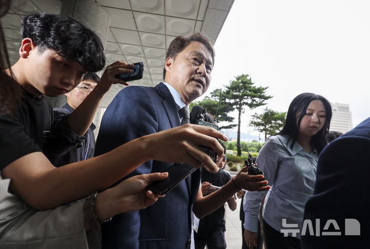 내란특검, <b>김주현 전 민정수석 소환</b>…'尹계엄' 선포 등 조사