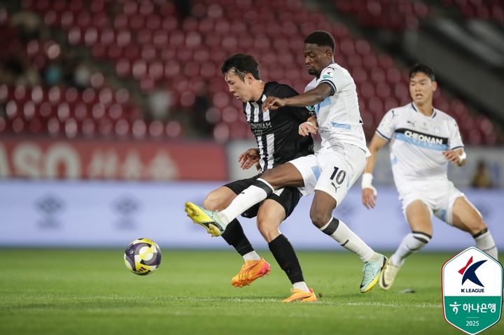 K리그2 <b>부천</b>, <b>화성</b> 원정서 1-0 승… 3위 도약·4연승 질주