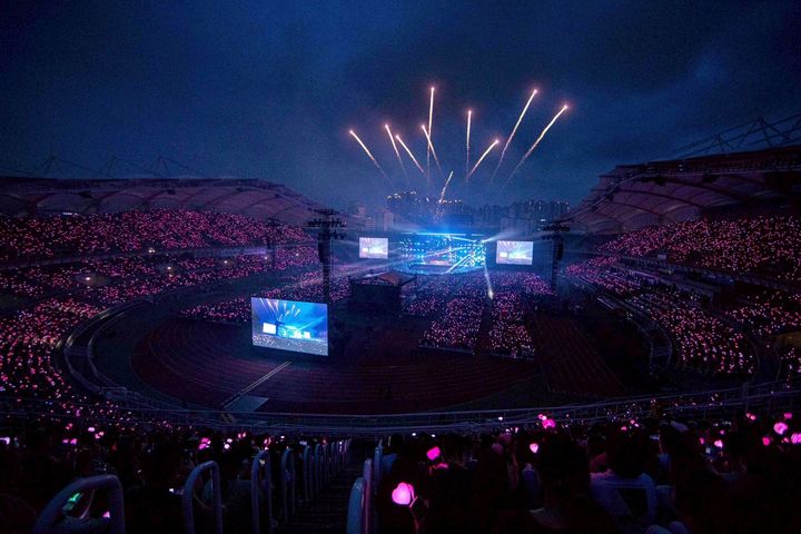 YG, '<b>시야제한</b>' <b>블랙핑크</b> 고양콘서트 N3 관객에 '<b>사과</b>'…환불할 듯