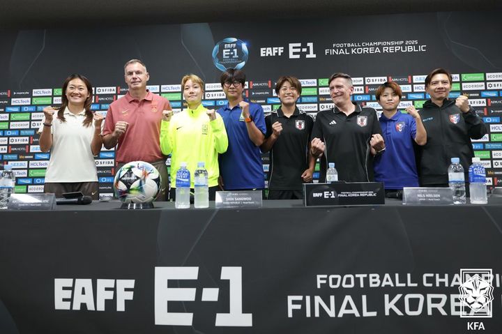 동아시안컵 앞둔 <b>여자축구 신상우 감독</b> "안방서 우승 목표"