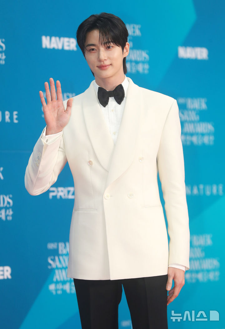 <b>변우석</b> '<b>나 혼자만 레벨업</b>' 성진우 된다