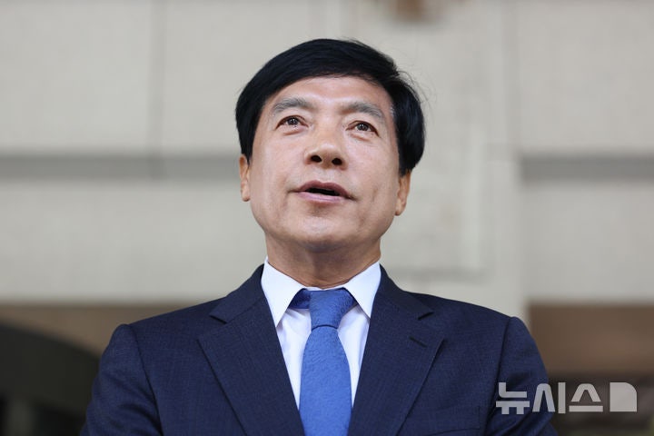 "尹사단 하나회" <b>이성윤</b>, <b>해임</b> 취소소송 1심 패소…처분 유지