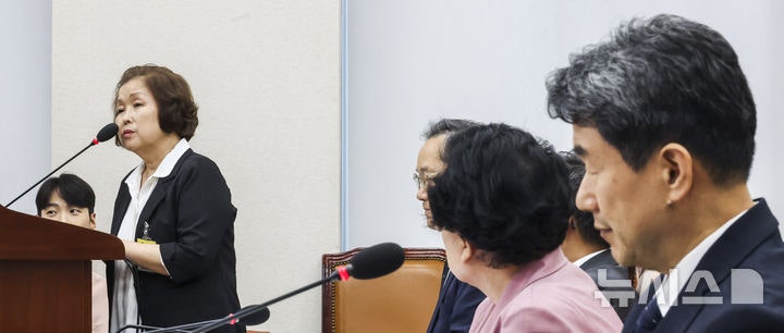 <b>발언</b>하는 <b>손효숙 리박스쿨 대표</b>