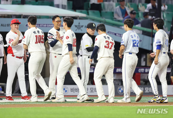<b>이장우 대전시장</b>, KBO 퓨처스 올스타전 <b>시구</b>…시타는 꿈돌이