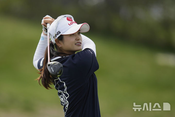 <b>이소미</b>·최혜진, LPGA 메이저 에비앙 챔피언십 첫날 공동 7위