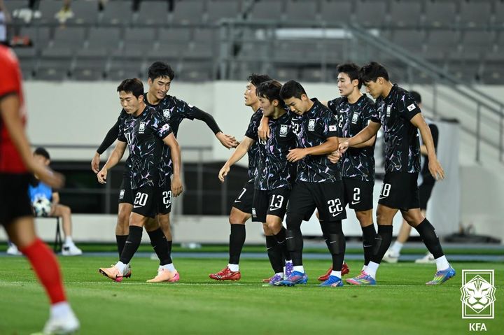 '2연승' 홍명보 감독 "<b>한일전</b>, 우승 위해 이겨야 하는 경기"