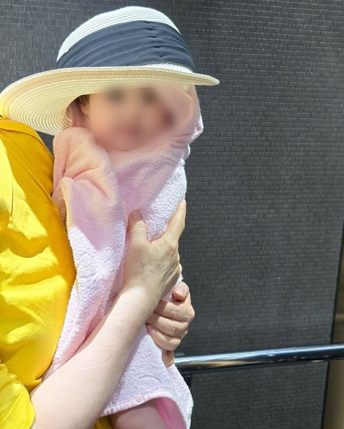 <b>박수홍</b>, 8개월 <b>딸</b> 공개…김다예 닮은 큰 눈망울