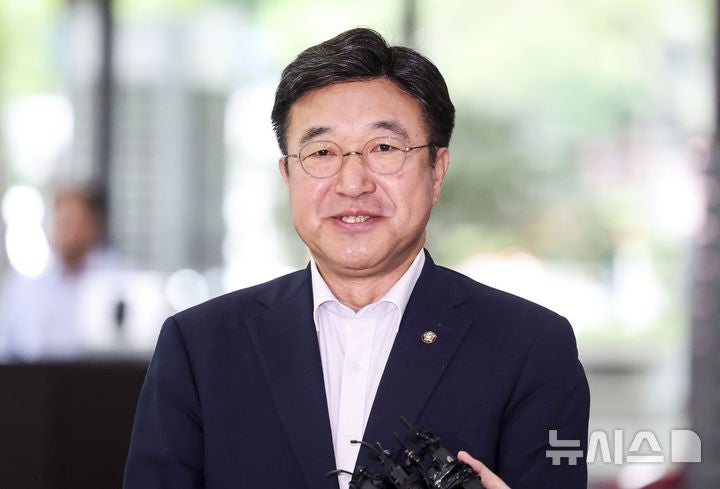 <b>윤호중</b> 행안<b>장관</b> 후보 "국민안전, 국가 기본책무…지방소멸 극복 총력"