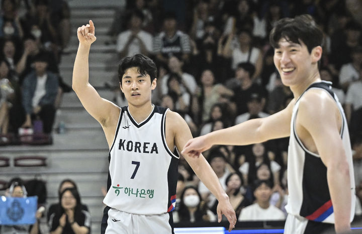 '<b>이현중</b>·여준석 36점 합작' 남자 농구, 카타르 제압…평가전 3연승(종합...