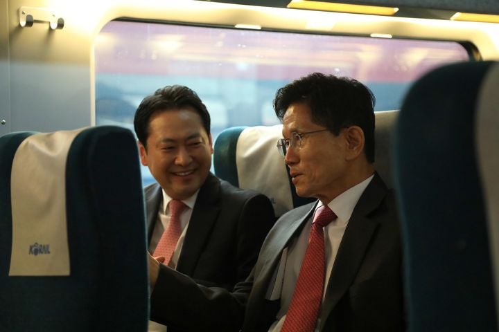 국힘 전당대회, <b>김문수</b>·<b>안철수</b>·장동혁 때아닌 <b>사퇴론 공방</b>