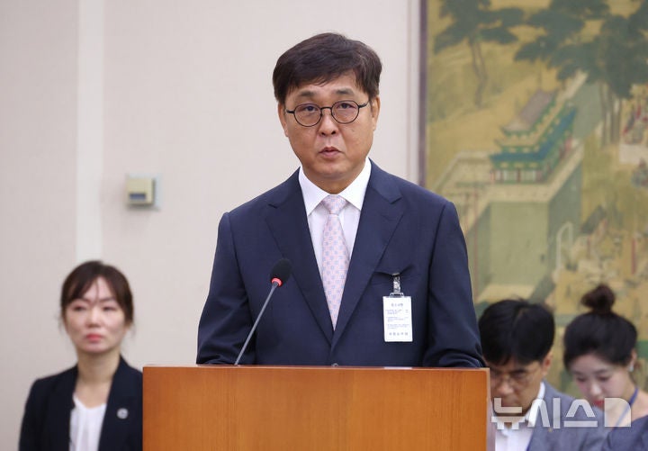 <b>최휘영 문체부장관 후보자</b> "K-컬처 시장 300조원 시대 열겠다"