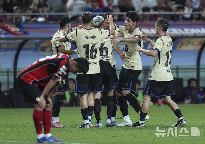 스페인 바르셀로나, K리그1 FC서울 7-3 완파…야말 멀티골