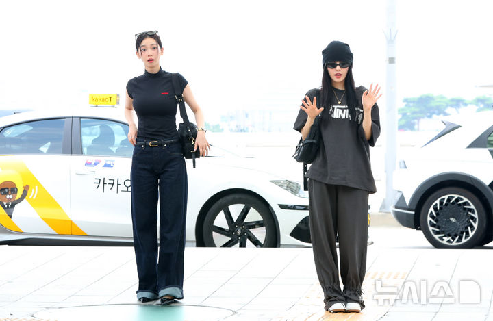 <b>에스파 카리나</b>-<b>닝닝</b>, MZ들의 공항패션