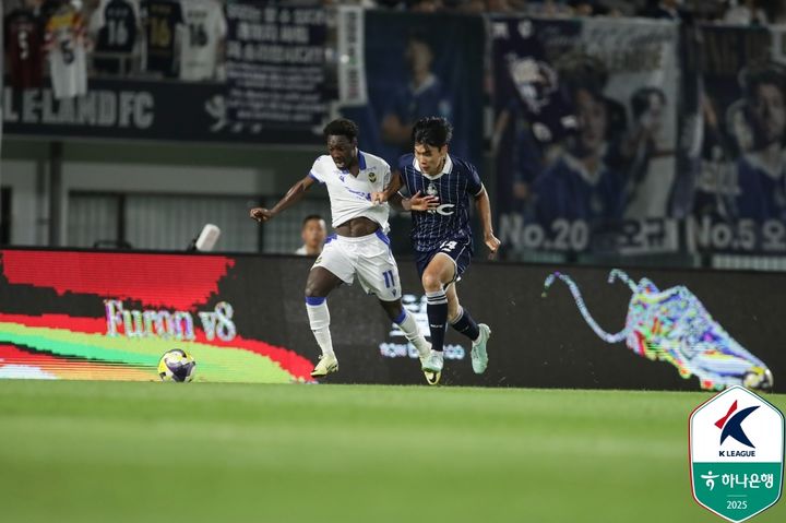 <b>K리그2</b> <b>이랜드</b>, 선두 <b>인천</b> 몰아세웠지만 0-0 무승부