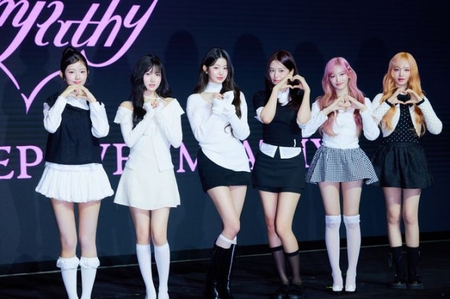 아이브, 일본 오리콘 차트 1위로 자체 최고 기록 경신