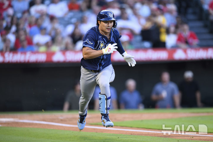 <b>김하성</b>, 이틀 연속 <b>안타</b>·멀티출루…탬파베이는 1-5로 패배
